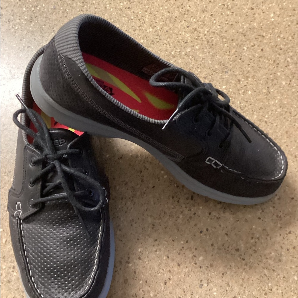 Skechers Goga Max Shoe